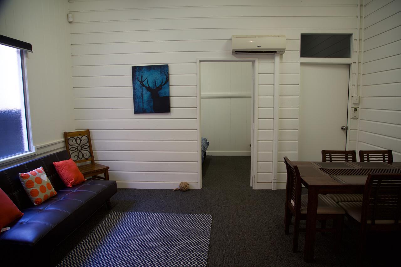Bluetongue Backpackers Hostel บริสเบน ภายนอก รูปภาพ